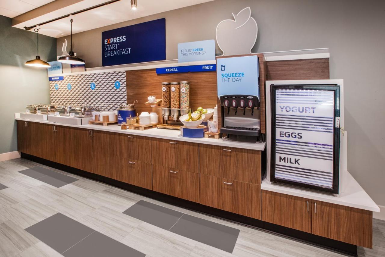 Hotel Express & - Dells Area By Ihg Reedsburg