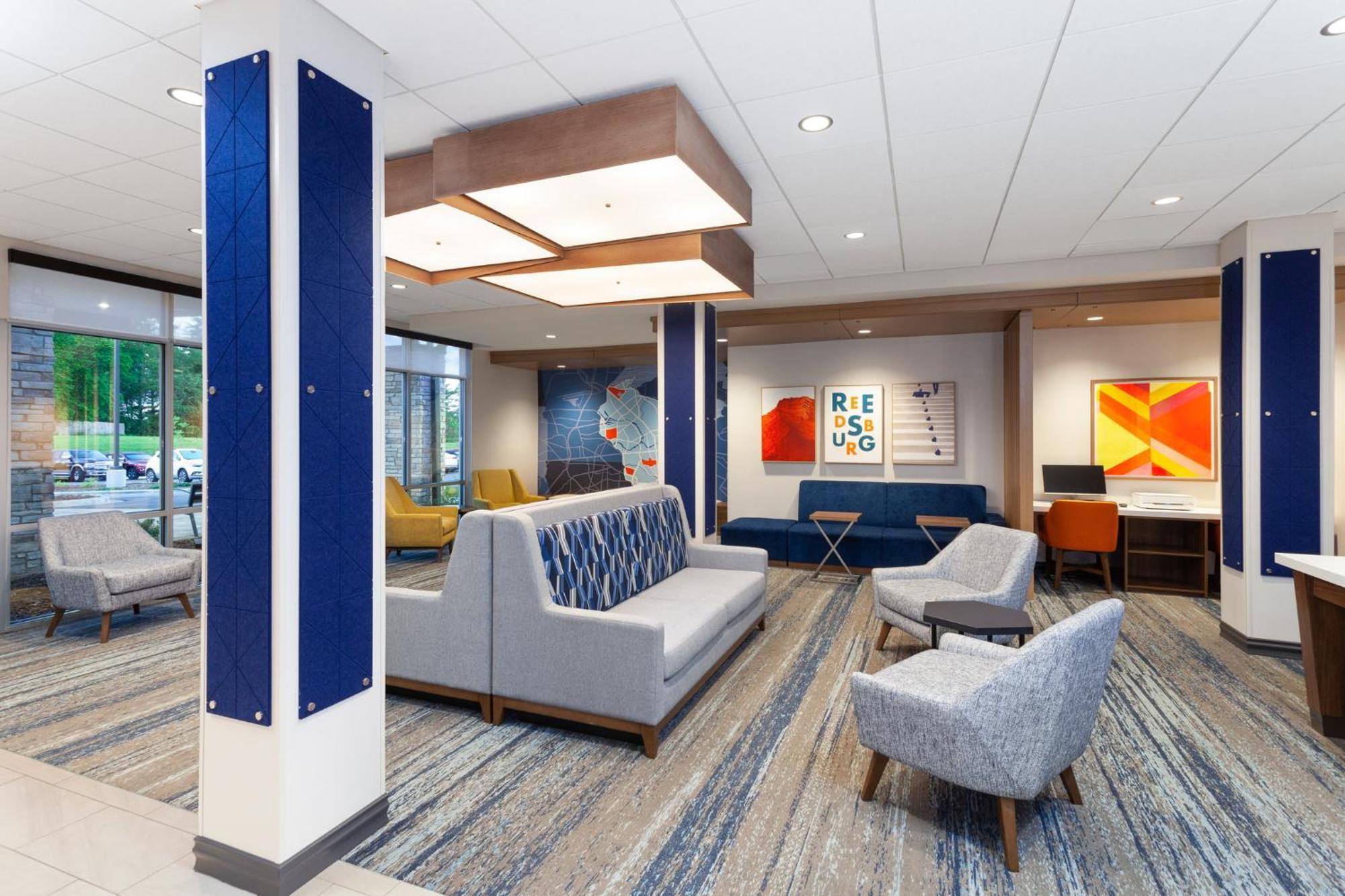 Hotel Express & - Dells Area By Ihg
