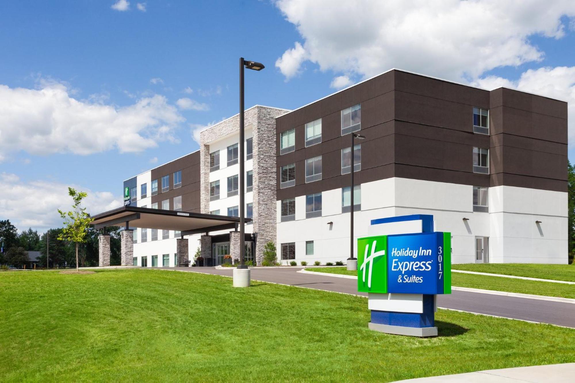 Hotel Express & - Dells Area By Ihg Reedsburg