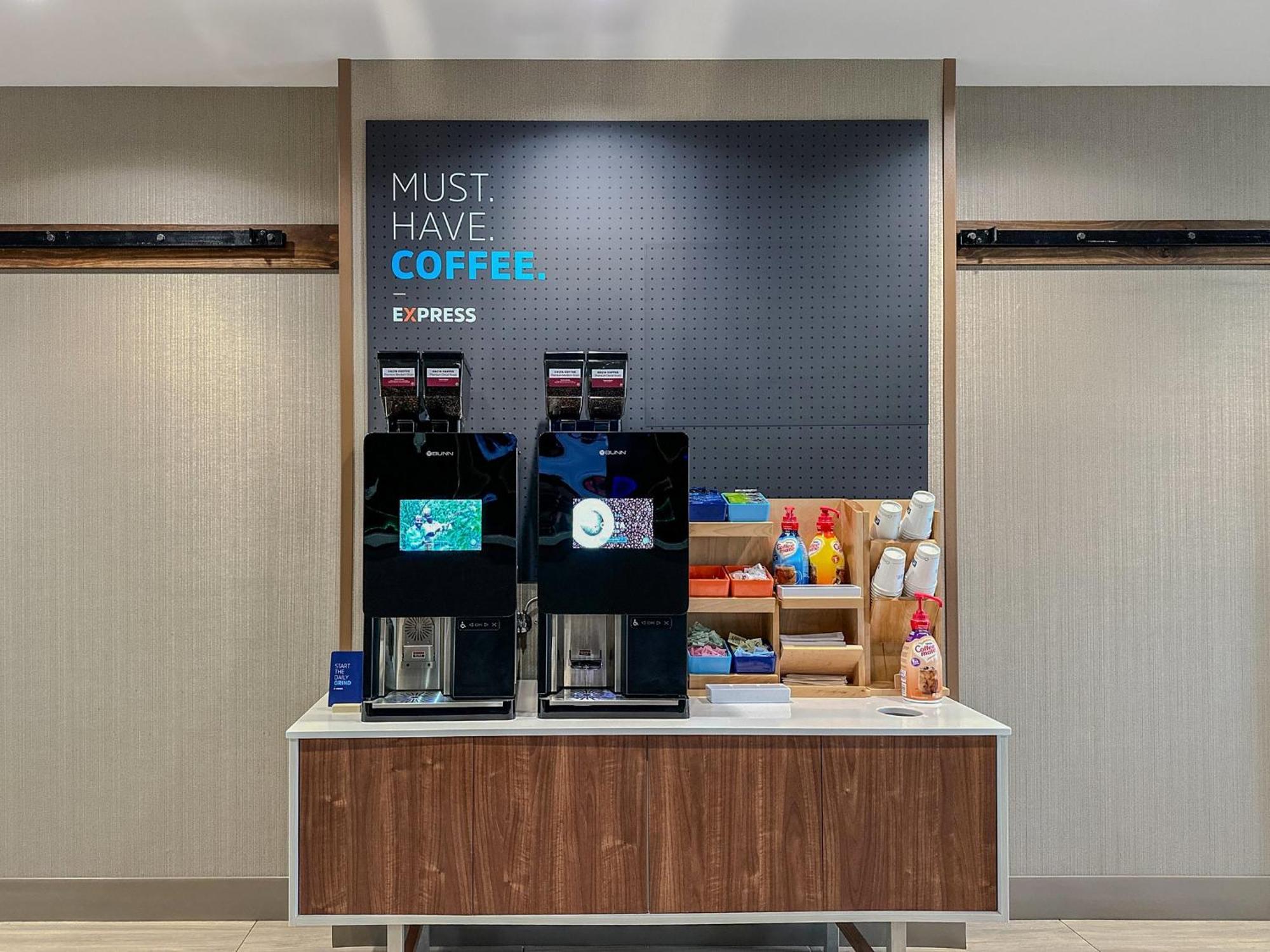 Express & - Dells Area By Ihg 3*